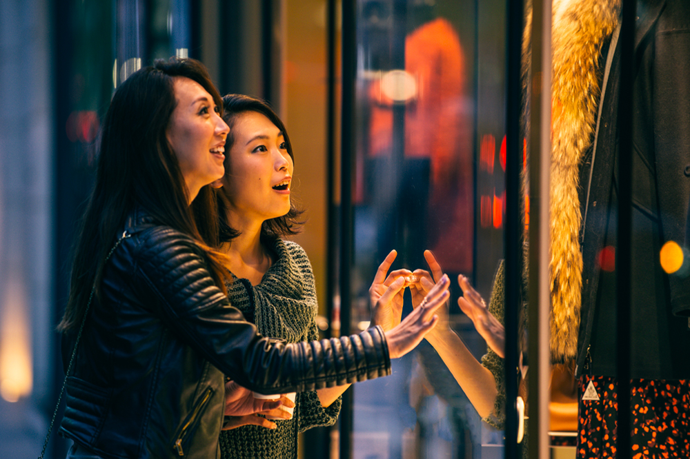 Happy_japanese_women_window_shopping two asian women window shopping