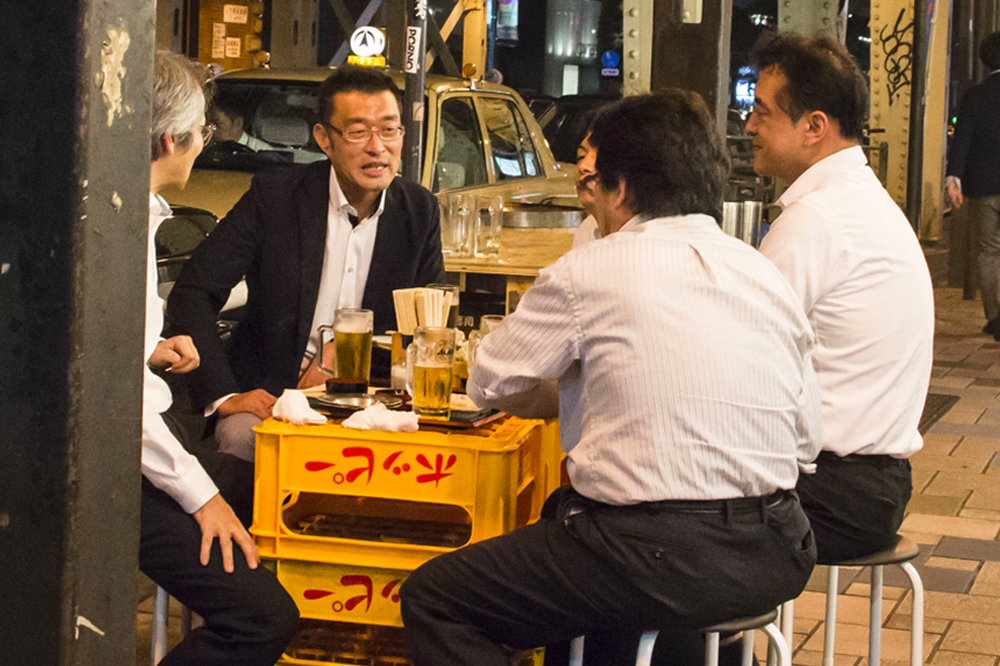 Japanese_men_drinking Japanese business men at dinner