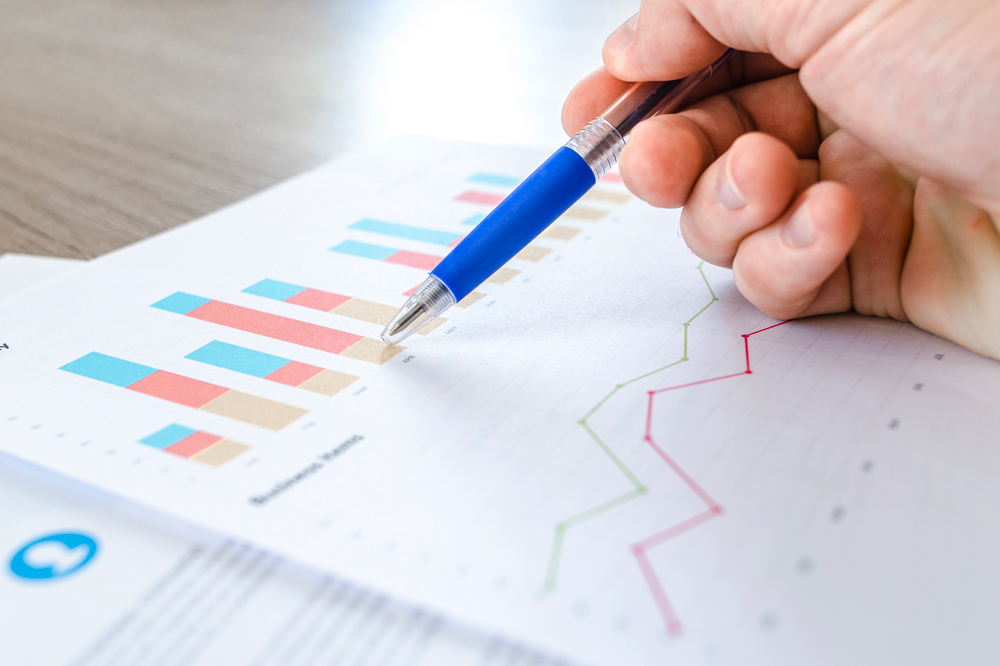 Reporting_2 graphs on paper