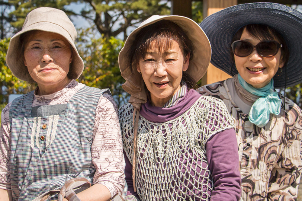 Three_Japanese_female_seniors three japanese female seniors